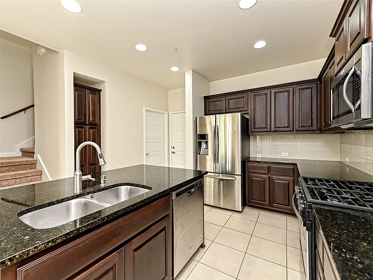 6814 E Riverside Dr #63 — Photo 10