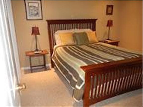3rd image of 217 Essex Dr