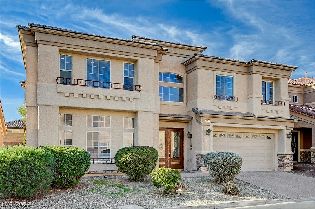 5 bed, 3.5 bath, 4850 sqft, $3,300 — Photo 3