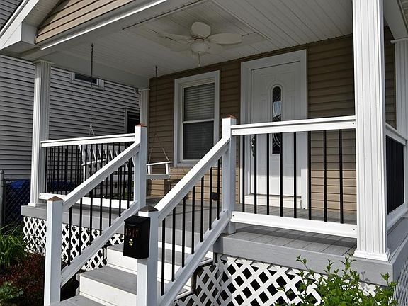 2nd image of 1547 Coutant Ave
