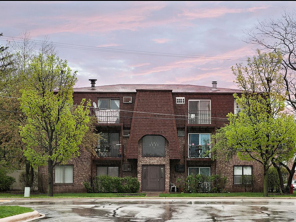 1st image of 1535 S Ardmore Ave #2F