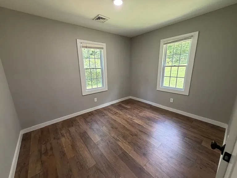 201 Old Harrison Cir SW — Photo 15