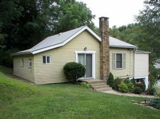 3124 Universal Rd, Pittsburgh, PA 15235