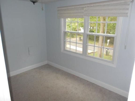 5th image of 63 Kew Dr