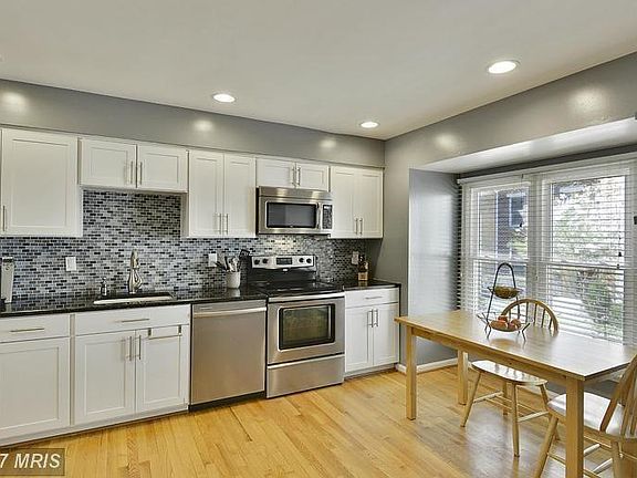 5th image of 4948 Cloister Dr