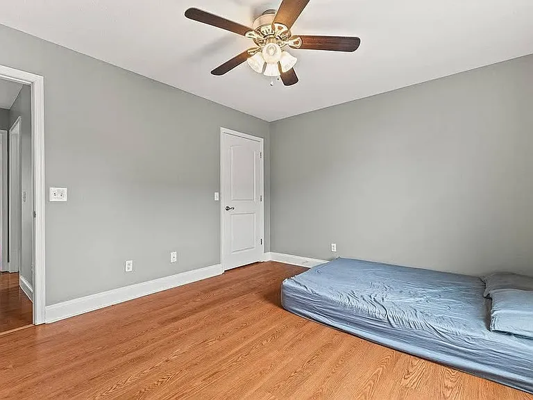 267 Dylan Cir — Photo 17