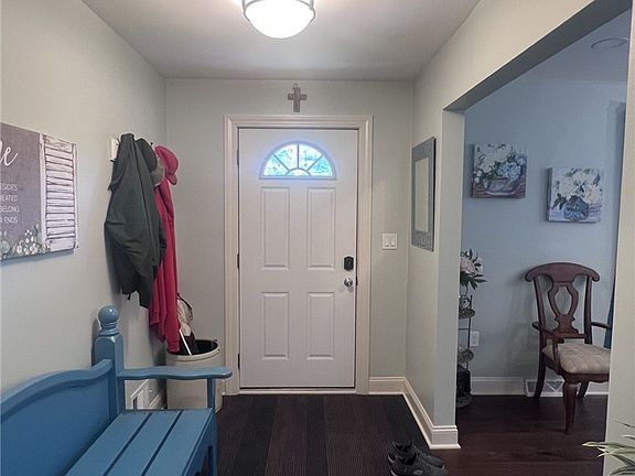 2nd image of 504 Charles St