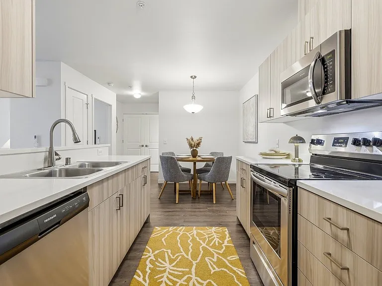 Tides at Willow Pointe — Photo 19