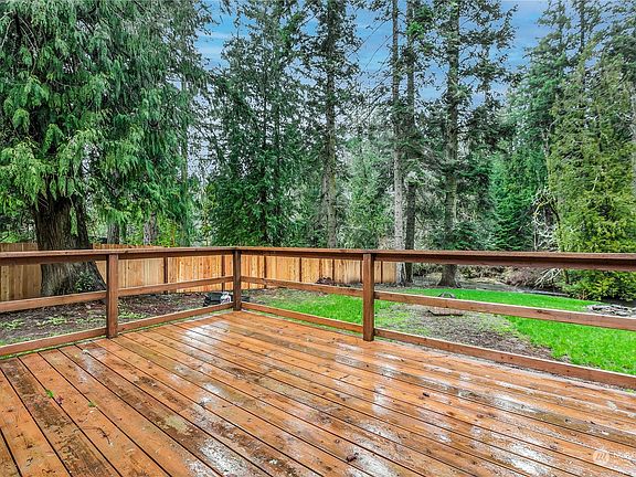 4th image of 13906 166th Avenue SE
