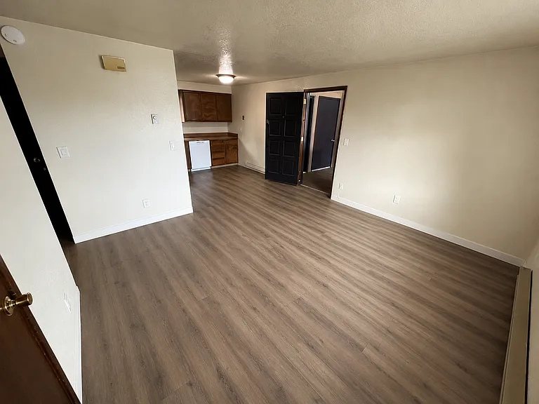 814 Cherry St #C — Photo 3