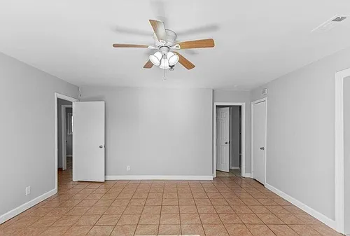 1306 Hudson Ave Photo 1