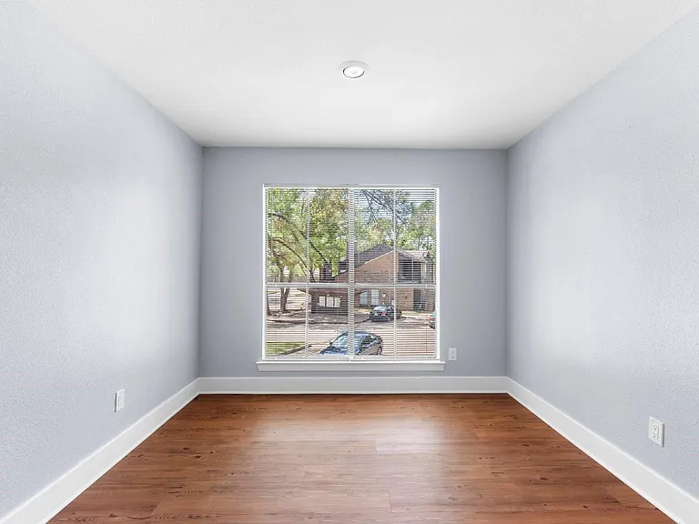 7200 T C Jester Blvd #1004 — Photo 12