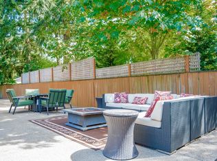 21804 SW Parkin Ln, Beaverton, OR 97003