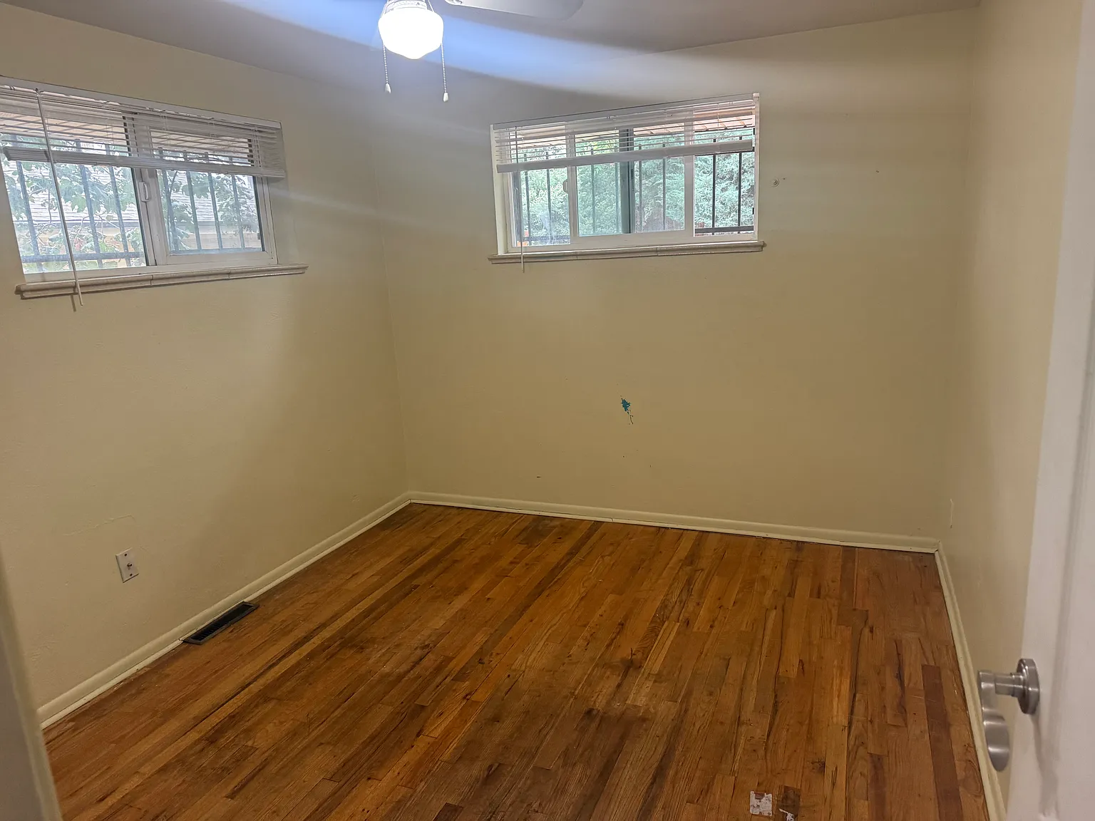 2 bed, 900 sqft, $1,800 — Photo 3