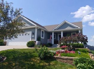 1222 W 62nd St, Davenport, IA 52806