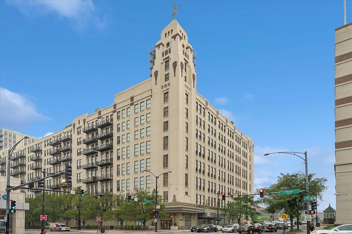 1 bed, $2,550 — Photo 1