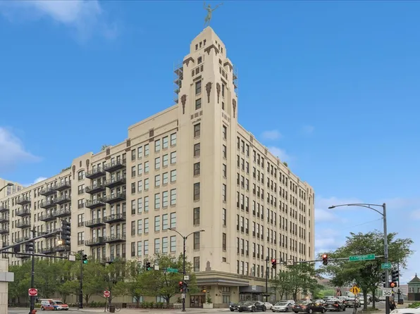 758 N Larrabee St APT 734, Chicago, IL 60654