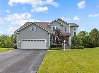 216 Raven Cir, Williston, VT 05495