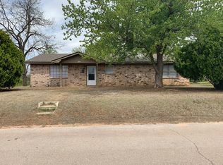 101 E Arkansas Ave, Chickasha, OK 73018