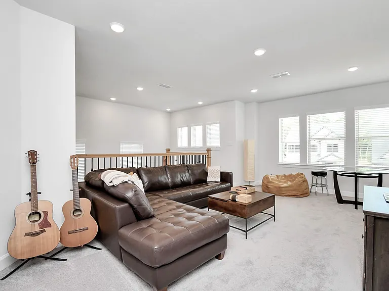 1538 Park Path Dr — Photo 25
