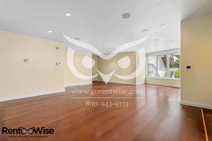 727 Moraga St — Photo 13