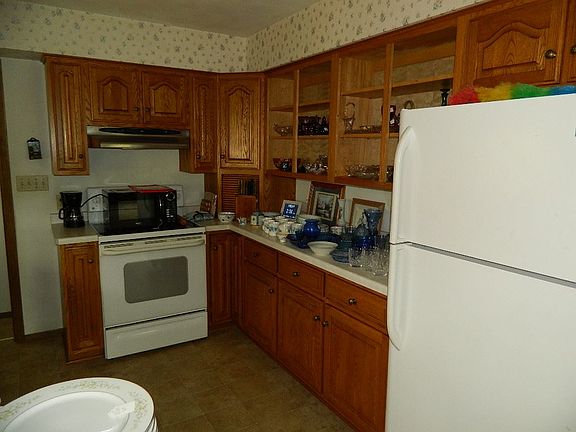 3rd image of 1212 S 6th Ave