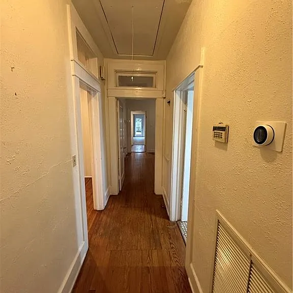1660 Laurel St — Photo 14