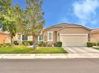 10373 Darby Rd, Apple Valley, CA 92308