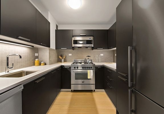 2nd image of 222 E 39th St APT 20F