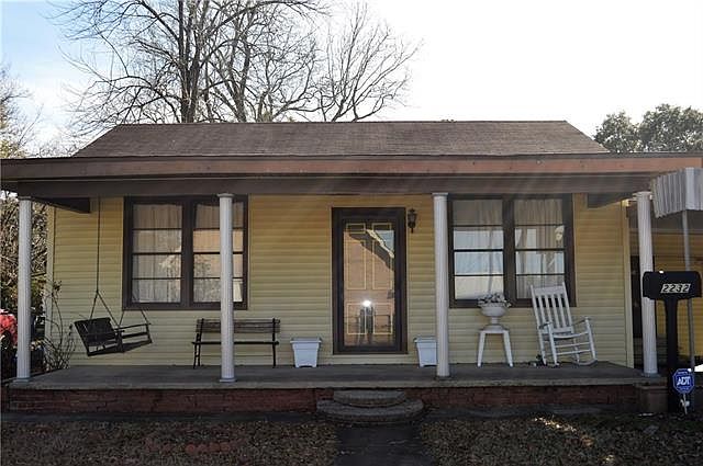 1st image of 2232 12th St