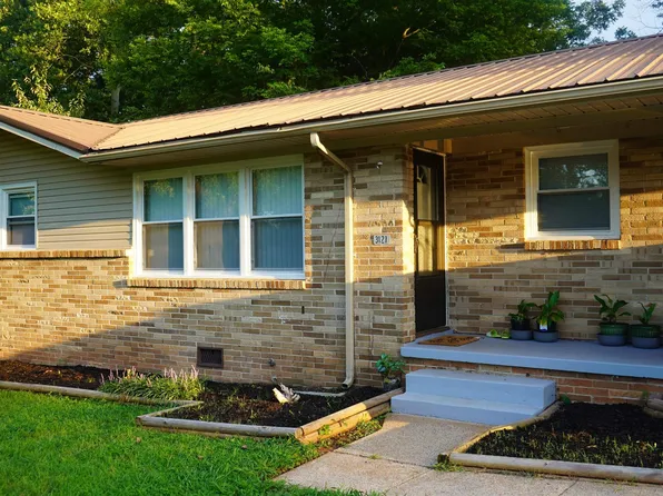 3121 Greenhill Dr NW, Huntsville, AL 35810