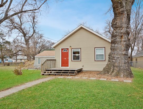 306 Ne Laurent St Topeka Ks 66608 Zillow