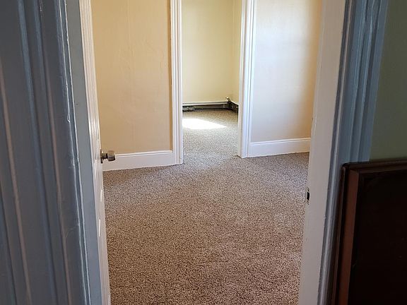 5th image of 69 Prospect Hill Ave Floor 1