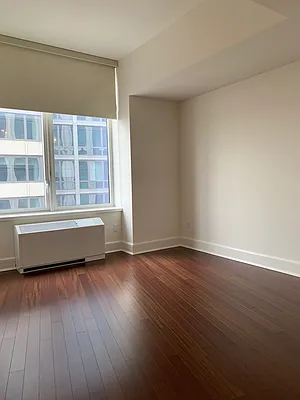 Rented by BLU Real Estate | media 18