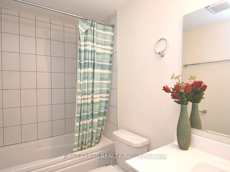88 William Duncan Rd — Photo 13