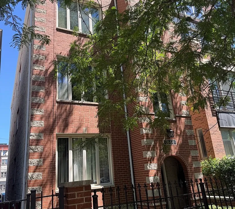 1444 W Walton St #3