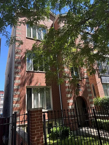 1444 W Walton St #3 Photo 1
