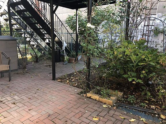 4th image of 2429 43rd St #1