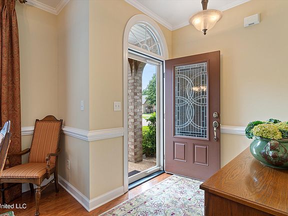 3rd image of 2660 Mariah Ln