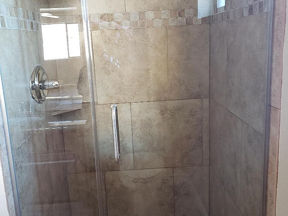 4th image of 2452 E Jacinto Ave