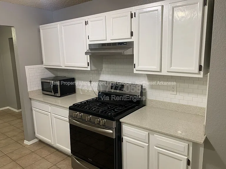 509 E Pinion St — Photo 12