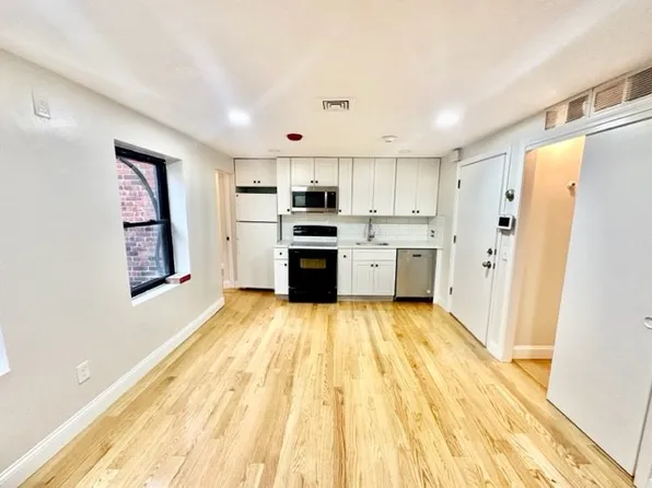 25 Fleet St #3, Boston, MA 02113