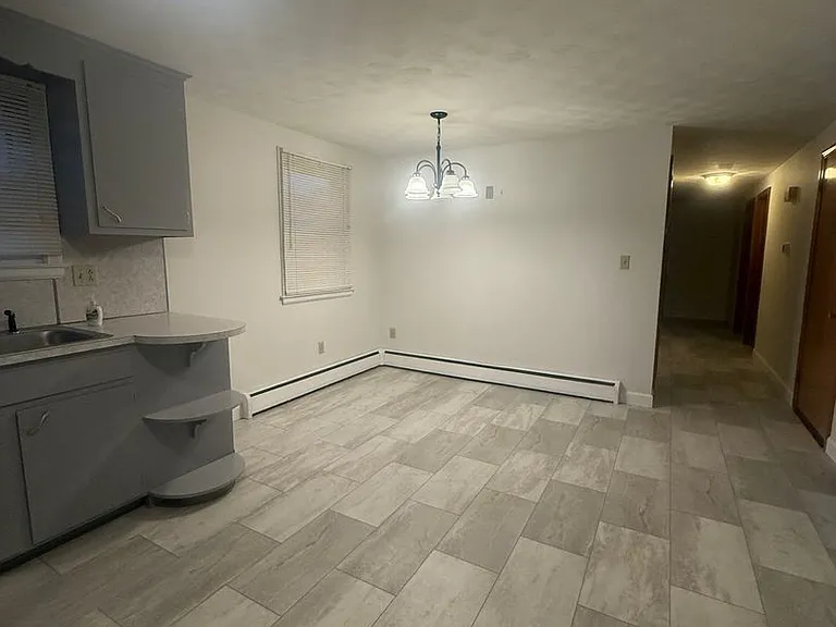 250 Oakland Ave — Photo 4