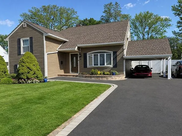 50 Barbara Dr, Centereach, NY 11720