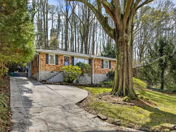 908 Scott Cir, Decatur, GA 30033