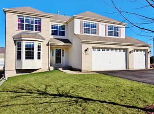 10675 Santa Fe Ct, Huntley, IL 60142