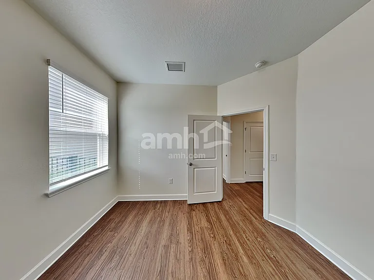 323 Pine Terrace Dr — Photo 15