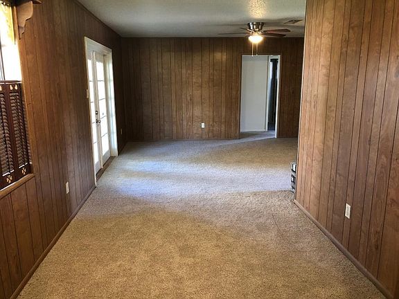 5th image of 603 S 5th St
