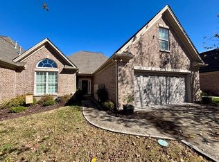 1011 Little Sorrel Rd, Hixson, TN 37343