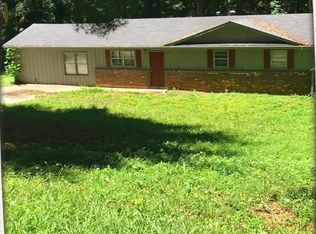 8947 Meadow Dr, Lithia Springs, GA 30122
